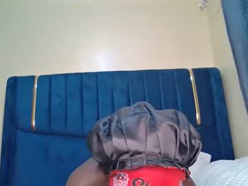 Ollleina Chaturbate stream image from May 10, 2026