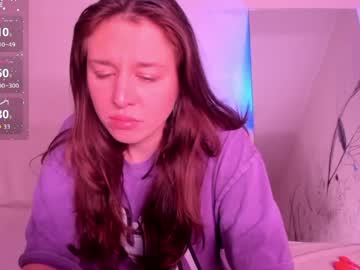 Lil_Foxy999 Chaturbate stream image from May 10, 2026