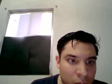 Albertoarenas16 Chaturbate stream image from May 10, 2026