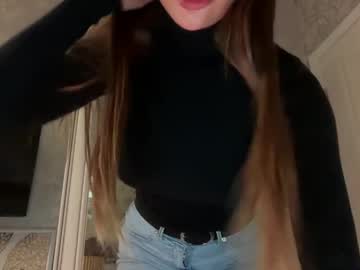 Caressysiren Chaturbate stream image from May 10, 2026