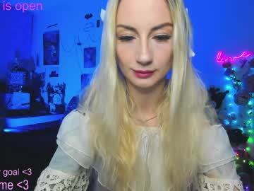 Kiki_Cute__ Chaturbate stream image from May 10, 2026