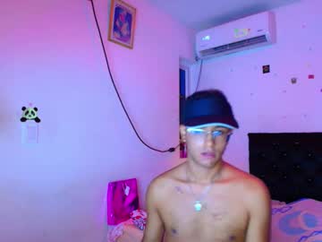 Andreswhite_Shotoflust Chaturbate stream image from May 11, 2026