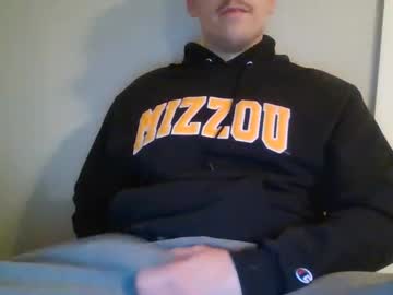 Biggooner01 Chaturbate stream image from May 11, 2026