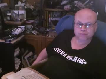 Starterxyman Chaturbate stream image from May 11, 2026