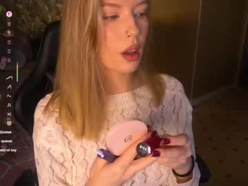 Mollyymayy Chaturbate stream image from May 11, 2026