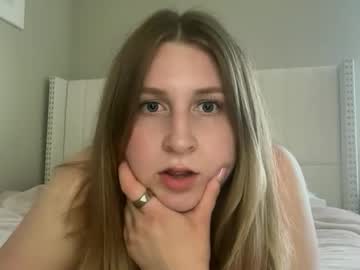 Softslutxo Chaturbate stream image from May 11, 2026