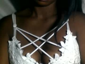 Mayolu586 Chaturbate stream image from May 11, 2026