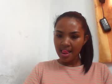 Candysourensx Chaturbate stream image from May 11, 2026