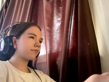 Machellebazaldua Chaturbate stream image from May 11, 2026