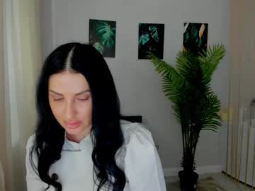 Honeyblossome Chaturbate stream image from May 11, 2026