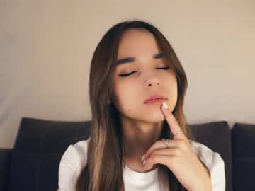 Keeleyreineck Chaturbate stream image from May 11, 2026
