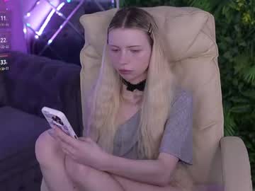Evistarr Chaturbate stream image from May 11, 2026