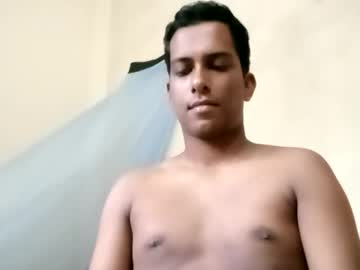 Larry22_28 Chaturbate stream image from May 11, 2026