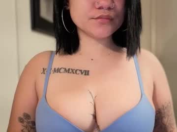 Oohhellothere Chaturbate stream image from May 11, 2026