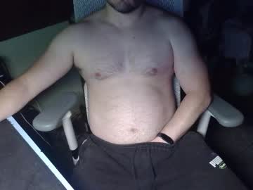 Under_The_Desk40 Chaturbate stream image from May 11, 2026