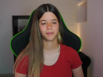 Karynaluss Chaturbate stream image from May 11, 2026