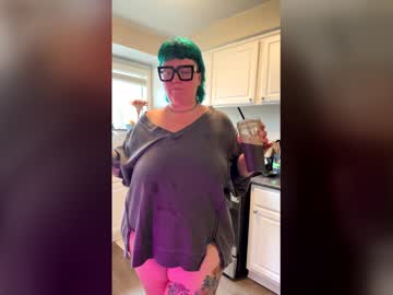 Sheshyneshy Chaturbate stream image from May 11, 2026