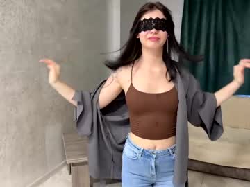 Malymilara Chaturbate stream image from May 11, 2026