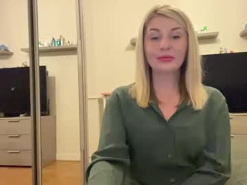 Blondie_Xoxoxo Chaturbate stream image from May 11, 2026