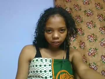 Rosah225127 Chaturbate stream image from May 11, 2026