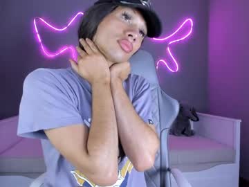 Latinaflexqueen Chaturbate stream image from May 11, 2026