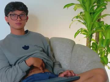 Im_Erick Chaturbate stream image from May 12, 2026