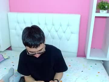 Xcoupleplayxx Chaturbate stream image from May 12, 2026