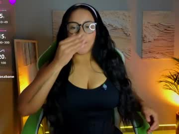 Carolinee_04 Chaturbate stream image from May 12, 2026