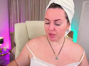Kiracandys Chaturbate stream image from May 12, 2026