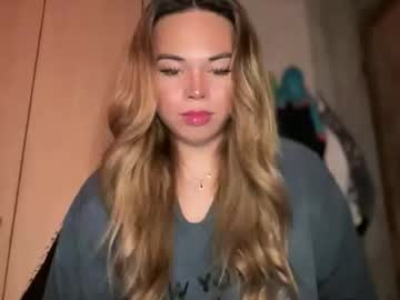 Sweetalexa19 Chaturbate stream image from May 12, 2026