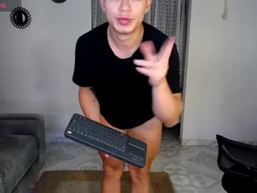 Julian_Arc Chaturbate stream image from May 12, 2026