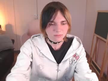 Too_Silly_ Chaturbate stream image from May 12, 2026