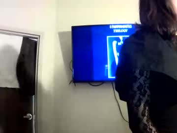 Tsvickyyvee Chaturbate stream image from May 12, 2026