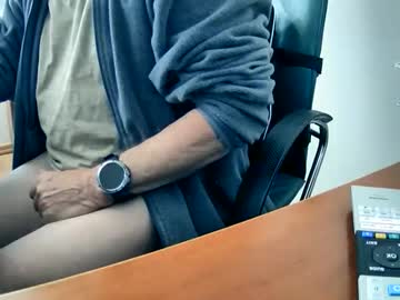 Hpeter111 Chaturbate stream image from May 12, 2026