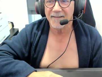 Jackbrgs Chaturbate stream image from May 12, 2026