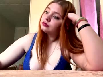 Joannseigle Chaturbate stream image from May 12, 2026