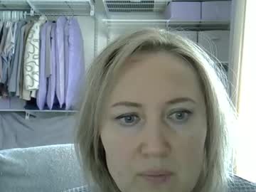 Rosemeonce Chaturbate stream image from May 12, 2026