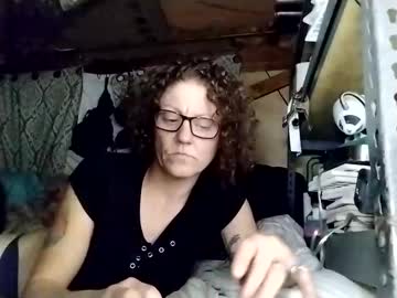Teelciara191 Chaturbate stream image from May 12, 2026