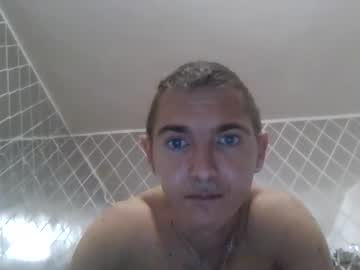 Rikychelu90 Chaturbate stream image from May 12, 2026