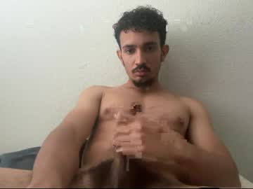 Chrislover2125 Chaturbate stream image from May 12, 2026
