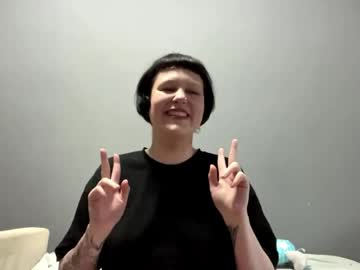 Earthascritchfield Chaturbate stream image from May 12, 2026