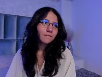 Hollypeach_ Chaturbate stream image from May 12, 2026