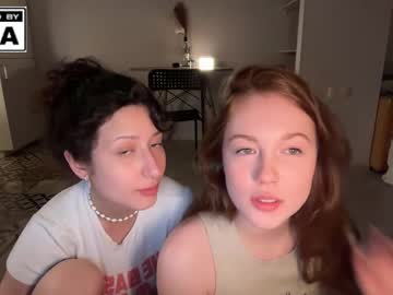 Miafleur Chaturbate stream image from May 12, 2026