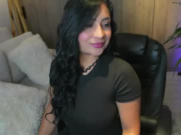Amyross1 Chaturbate stream image from May 13, 2026