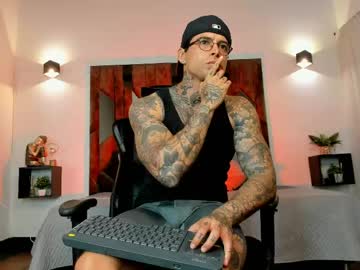 Edoardojs Chaturbate stream image from May 13, 2026