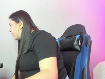 Fernandacollins Chaturbate stream image from May 13, 2026