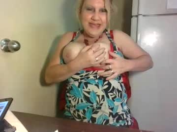 Malinda702 Chaturbate stream image from May 13, 2026