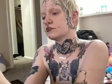 Whimsydeathh Chaturbate stream image from May 13, 2026