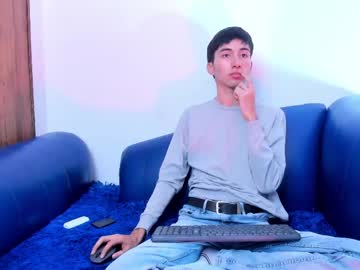 Littlenerd18 Chaturbate stream image from May 13, 2026