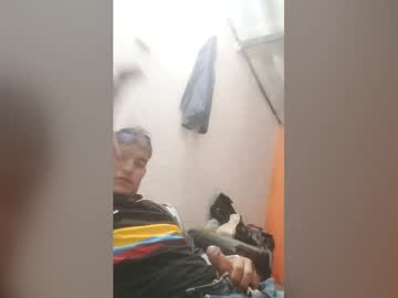 Carlos101685 Chaturbate stream image from May 13, 2026